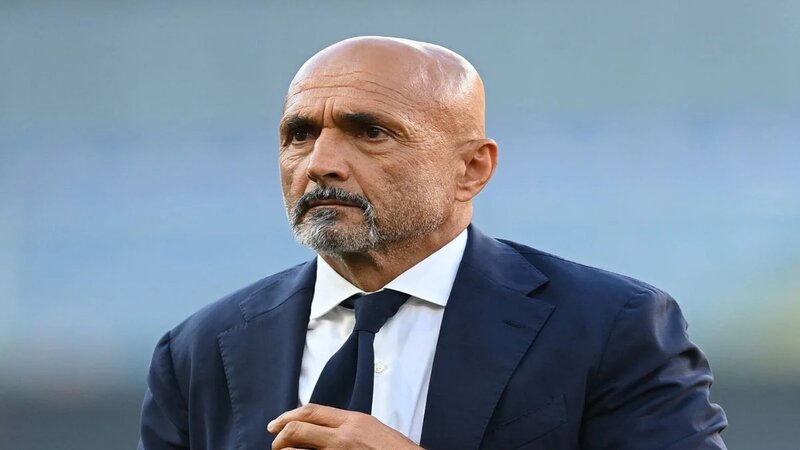 Huấn luyện viên trưởng Luciano Spalletti