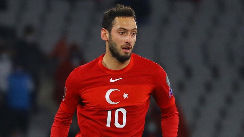 Hakan Çalhanoğlu – Một trong những tiền vệ đỉnh nhất thế giới